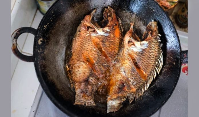 মাছ ভাজা