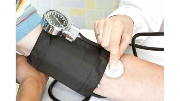 নীরবে মৃত্যুর দিকে নেয় যেসব রোগ নীরব ঘাতক