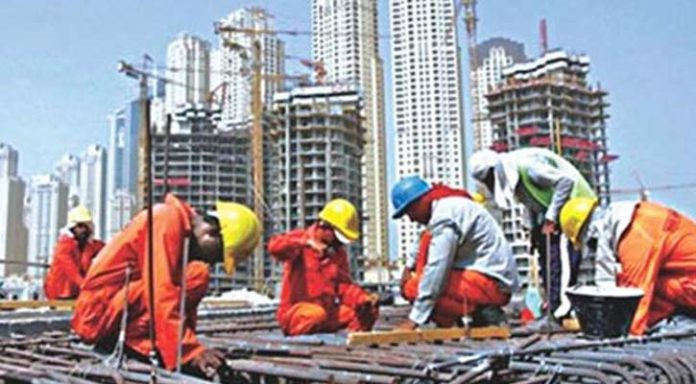 মধ্যপ্রাচ্যে প্রবাসী শ্রমিকেরা মধ্যপ্রাচ্যে প্রবাসী শ্রমিকেরা