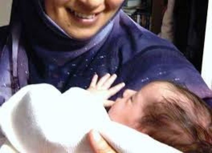 সন্তান বুকের দুধ খাচ্ছে, এই পুষ্টিকর খাবার খান বুকের দুধ