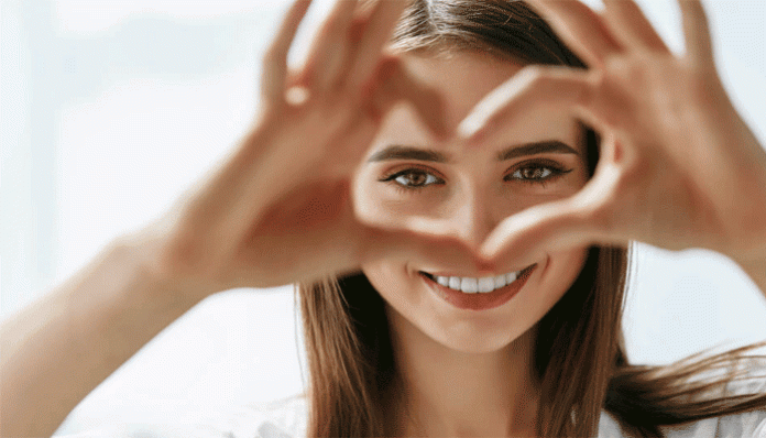 গরমে চোখের যত্নে যা করবেন গরমে চোখের যত্ন