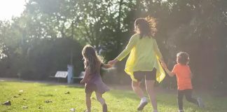 শিশুর বিকাশে বাধা হতে পারে যে পাঁচ বিষয়