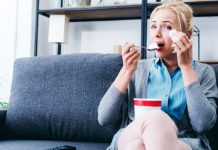 খাবার খেলেই কান্না করেন যে রোগী