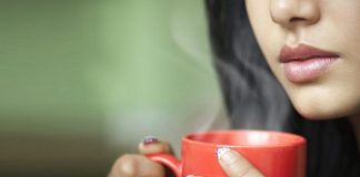 কুসুম গরম পানি পানের উপকারিতা