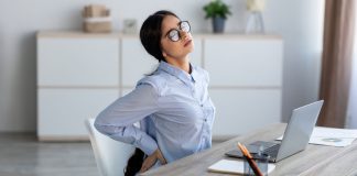 কোমর ব্যথা দূর করার ঘরোয়া উপায়