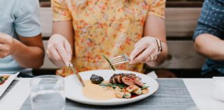 ত্রিশের পরে নারীরা কী খাবেন