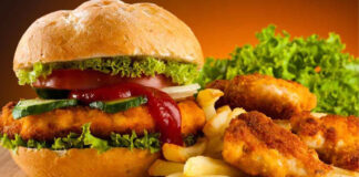 তীব্র গরমে যেসব খাবার এড়িয়ে চলবেন