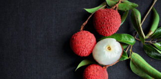 খালি পেটে লিচু খেলে কী হয়?