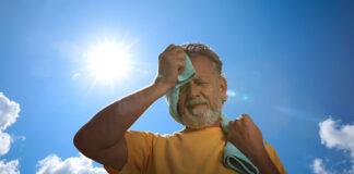 অতিরিক্ত ঘাম হতে পারে যেসব মারাত্মক রোগের লক্ষণ