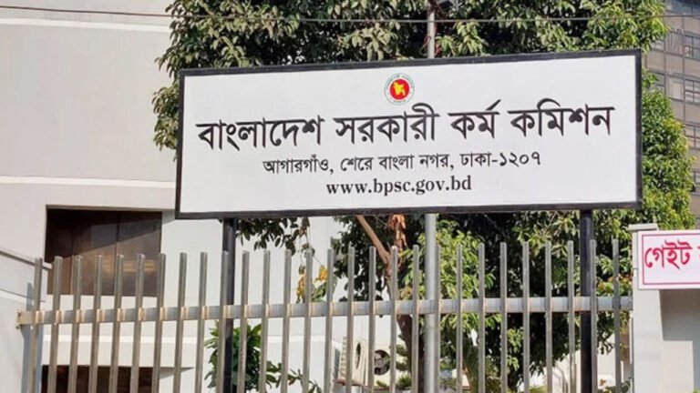২৩৪৬ চিকিৎসকের চাকরি স্থায়ী ও পদোন্নতির উদ্যোগ