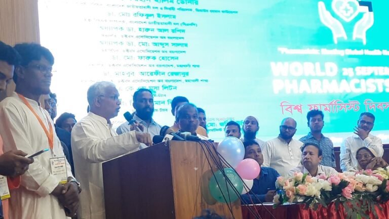 স্বাস্থ্য সংস্কারে ‘কচ্ছপ গতি’, ডা. জাহিদের ক্ষোভ