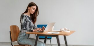 কাজে মনোযোগ বাড়ানোর ৪ উপায়