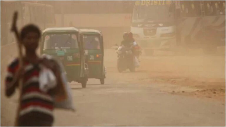 দূষণে চার নম্বরে ঢাকার বাতাস, শীর্ষে দিল্লি