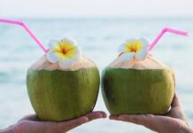 সকালে ডাবের পানি খেলে কী হয়?