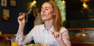 গরমে হরমোনের ভারসাম্য বজায় রাখে যে ৭ খাবার