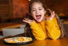 জিহ্বায় কালো দাগ, কী করবেন?