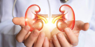 নিজের ছেলের কিডনি দিয়ে দুই রোগীর জীবন বাঁচালেন চিকিৎসক মা