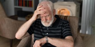 আলঝাইমার রোগে আক্রান্ত হওয়ার ঝুঁকি বাড়ায় যে ৬ বিষয়