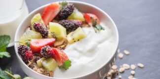 প্রতি রাতে দই খেলে কী হয়?