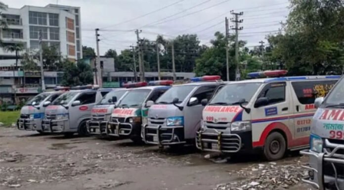 ঢামেকে অ্যাম্বুলেন্স ধর্মঘট ৭ দিনের জন্য স্থগিত